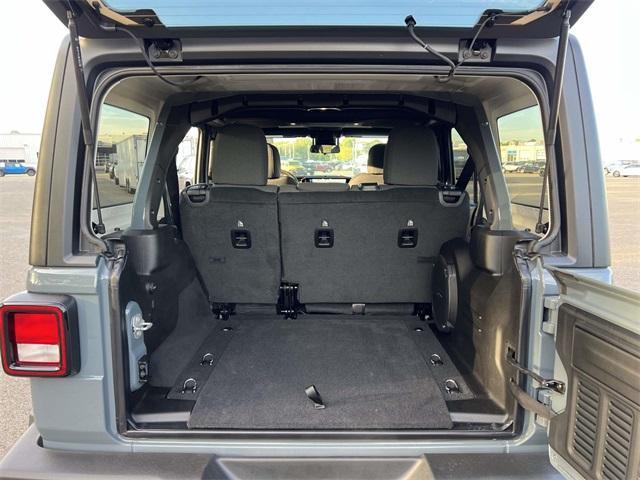 new 2025 Jeep Wrangler car, priced at $45,640