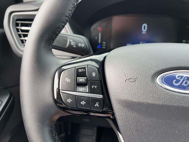 used 2023 Ford Escape car, priced at $25,644