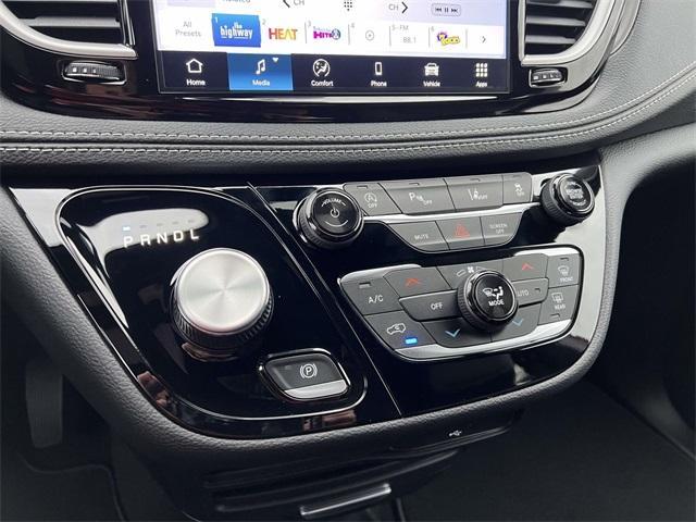 new 2026 Chrysler Pacifica car, priced at $45,671