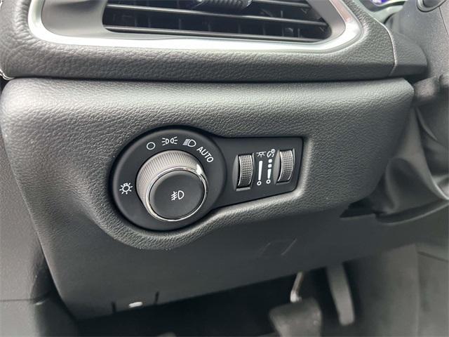 new 2026 Chrysler Pacifica car, priced at $52,155