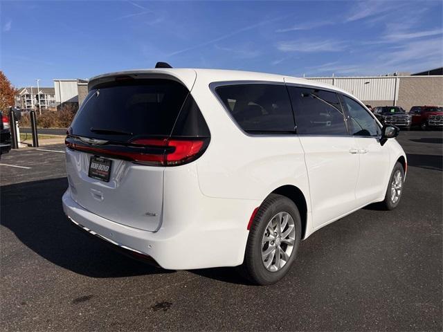 new 2026 Chrysler Pacifica car, priced at $45,690