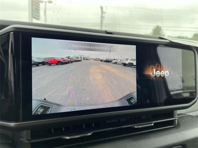 new 2025 Jeep Gladiator car, priced at $44,250