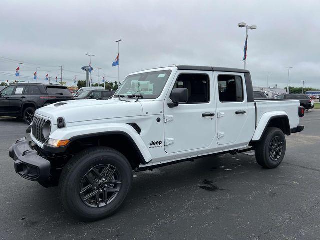 new 2025 Jeep Gladiator car, priced at $42,250