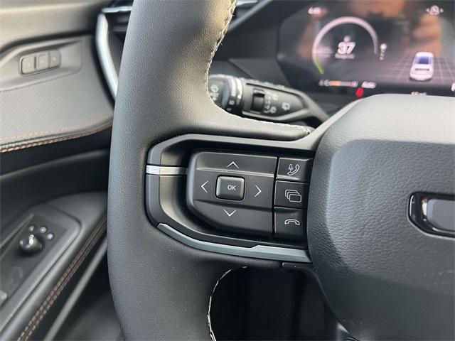 new 2026 Jeep Cherokee car, priced at $45,447