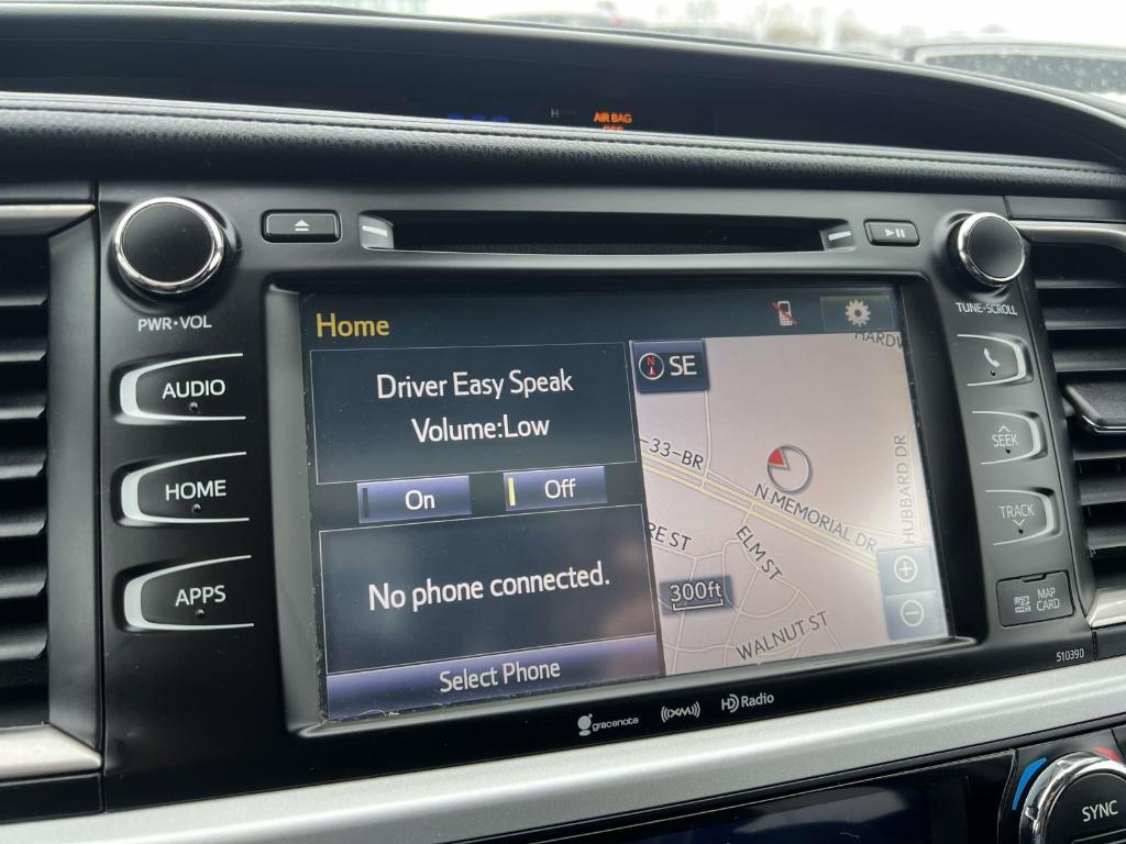 used 2019 Toyota Highlander car, priced at $23,900