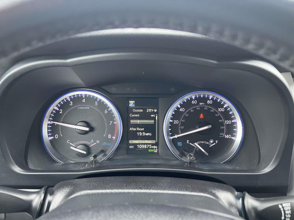 used 2019 Toyota Highlander car, priced at $23,900