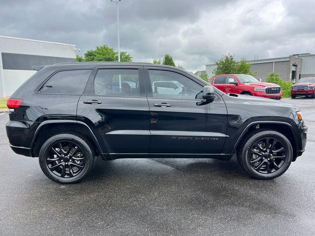 used 2022 Jeep Grand Cherokee WK car, priced at $28,298