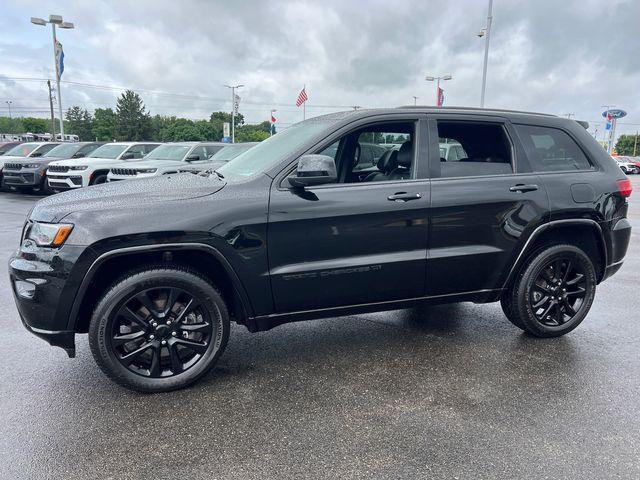used 2022 Jeep Grand Cherokee WK car, priced at $28,298
