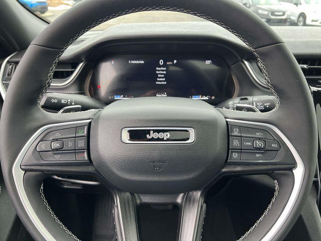 new 2026 Jeep Grand Cherokee car, priced at $42,210