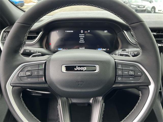 new 2026 Jeep Grand Cherokee car, priced at $43,967