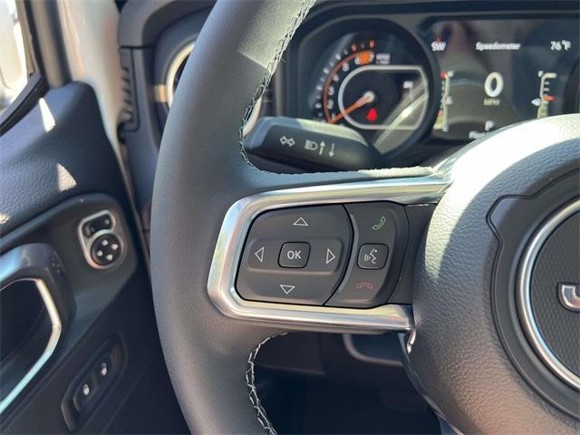 new 2025 Jeep Wrangler car, priced at $51,525