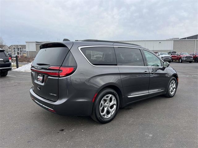 used 2023 Chrysler Pacifica car, priced at $28,900