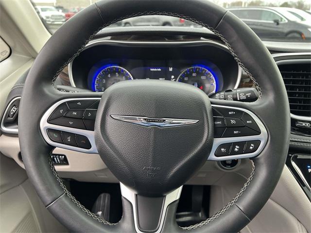 used 2023 Chrysler Pacifica car, priced at $28,900