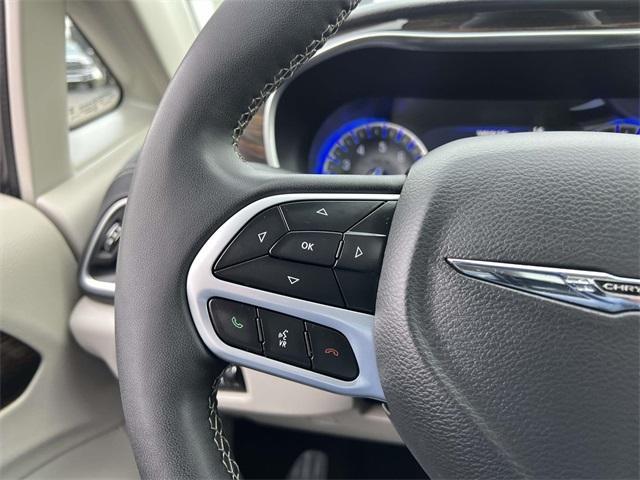 used 2023 Chrysler Pacifica car, priced at $28,900