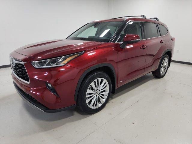 used 2023 Toyota Highlander Hybrid car, priced at $45,396