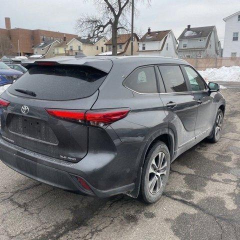 used 2023 Toyota Highlander car, priced at $40,547