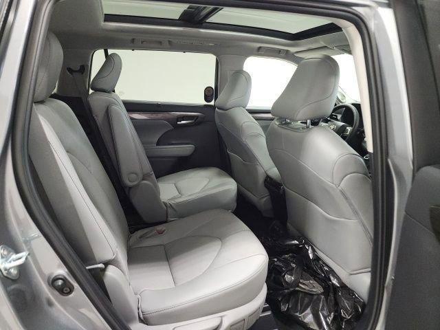 new 2026 Toyota Highlander car, priced at $56,372