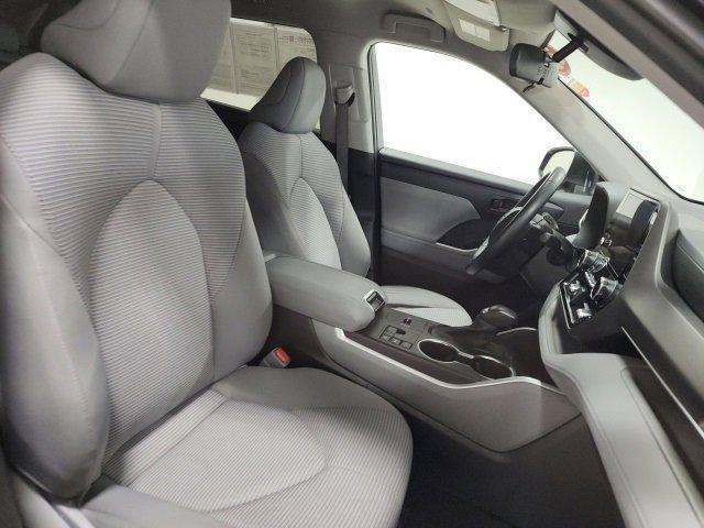 used 2023 Toyota Highlander car, priced at $29,582