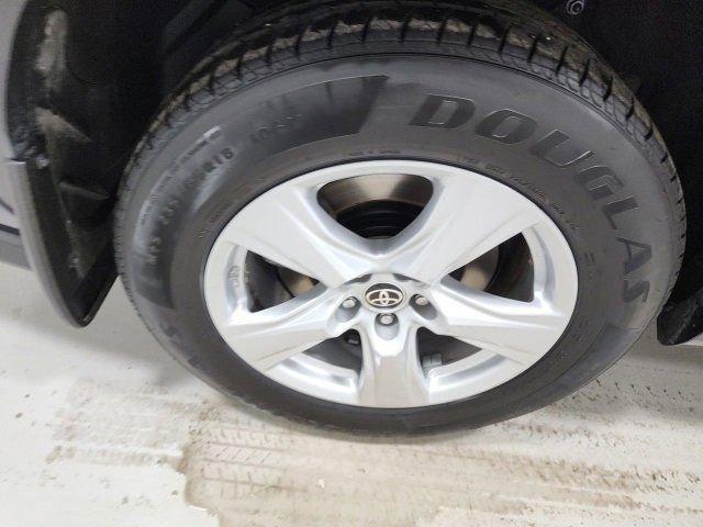 used 2023 Toyota Highlander car, priced at $29,582