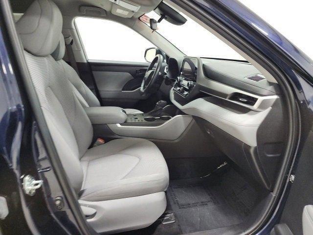 used 2023 Toyota Highlander car, priced at $29,582