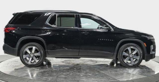 used 2023 Chevrolet Traverse car, priced at $35,216