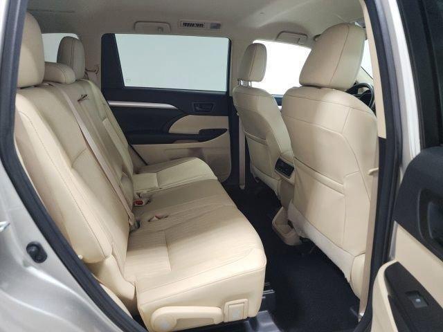 used 2016 Toyota Highlander car, priced at $19,888