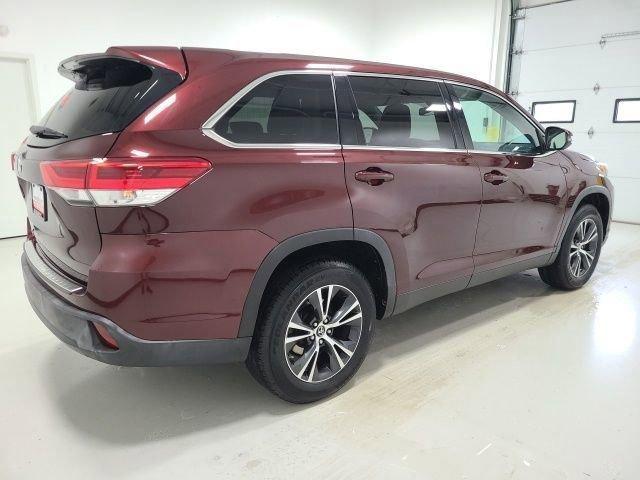 used 2019 Toyota Highlander car, priced at $23,290