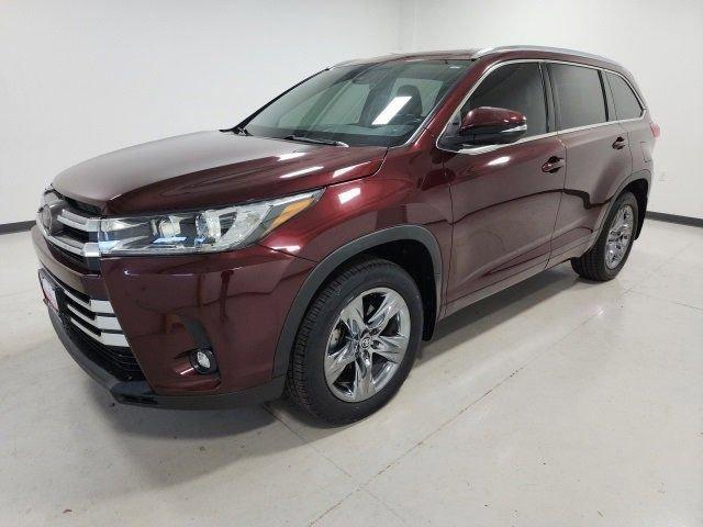 used 2019 Toyota Highlander car, priced at $27,162