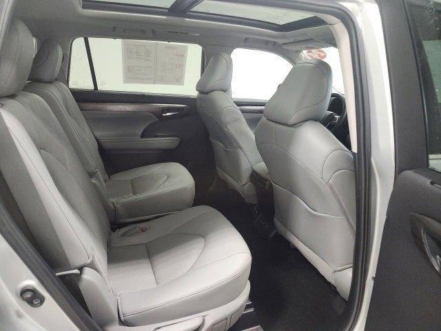 used 2024 Toyota Highlander car, priced at $47,252