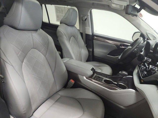 used 2024 Toyota Highlander car, priced at $47,252