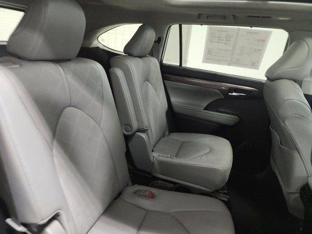 used 2024 Toyota Highlander car, priced at $47,252