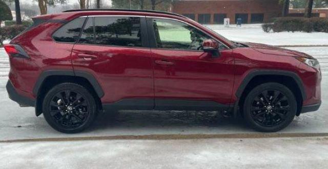used 2020 Toyota RAV4 car, priced at $28,539