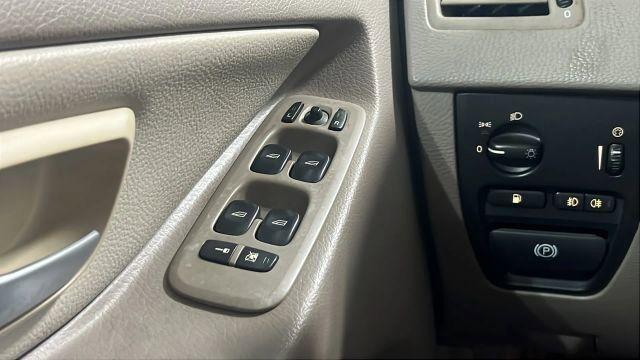 used 2004 Volvo XC90 car, priced at $3,966