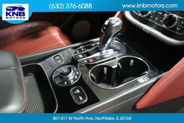 Bentley Bentayga view 16