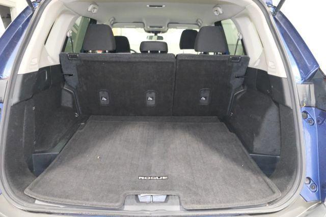 used 2022 Nissan Rogue car, priced at $19,999