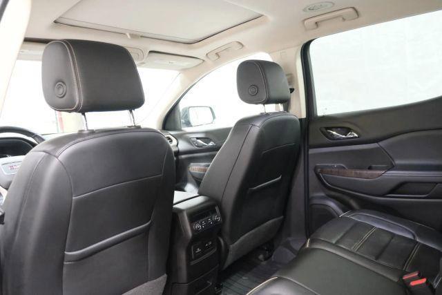 used 2022 GMC Acadia car, priced at $29,999