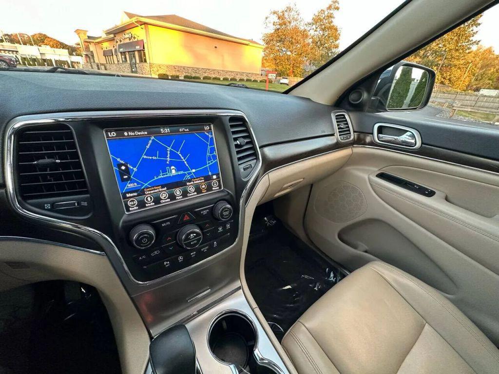 used 2018 Jeep Grand Cherokee car, priced at $15,500