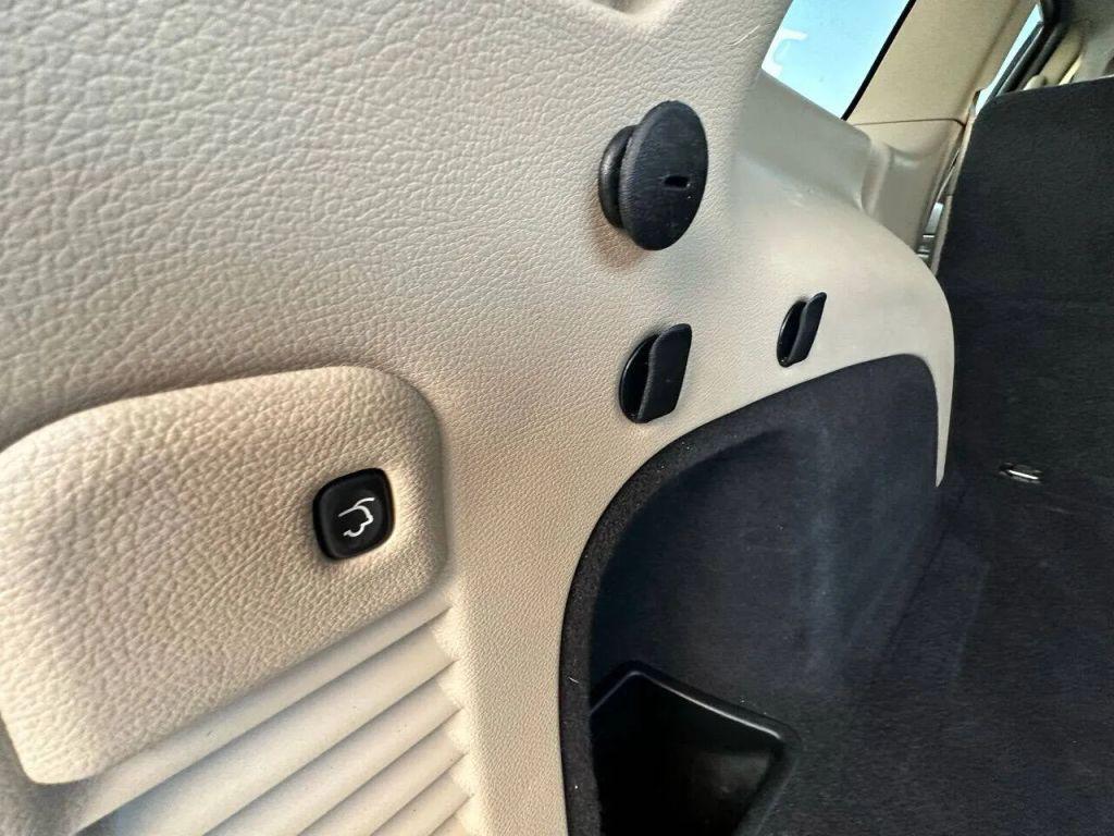 used 2018 Jeep Grand Cherokee car, priced at $15,500