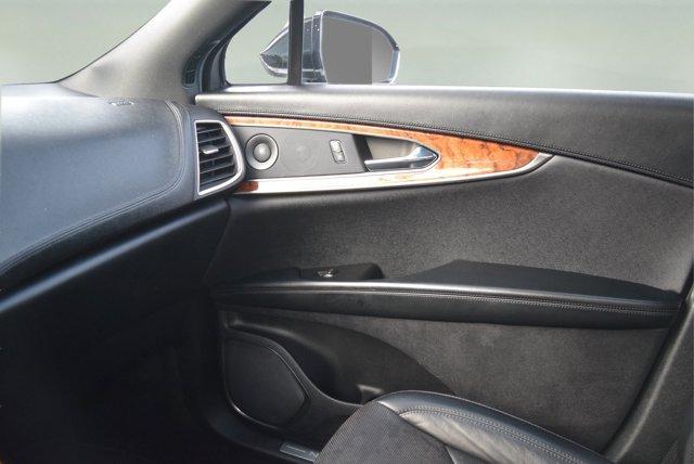 used 2019 Lincoln Nautilus car, priced at $18,000