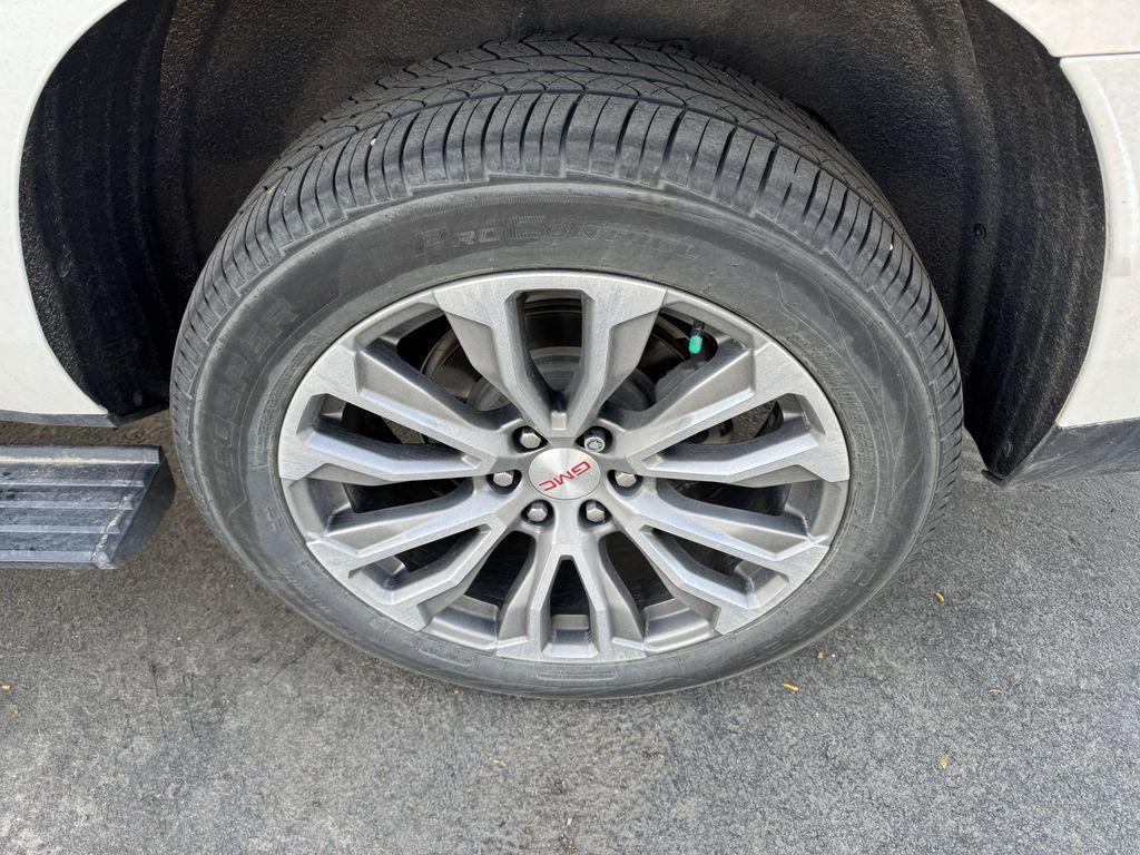 used 2021 GMC Yukon XL car, priced at $48,999