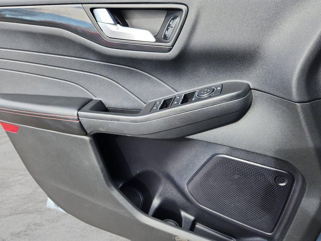 used 2023 Ford Escape car, priced at $18,999