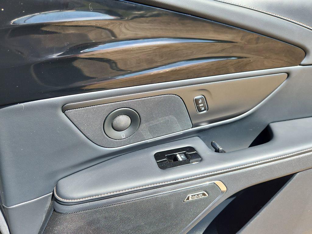 used 2024 Lincoln Nautilus car, priced at $49,999
