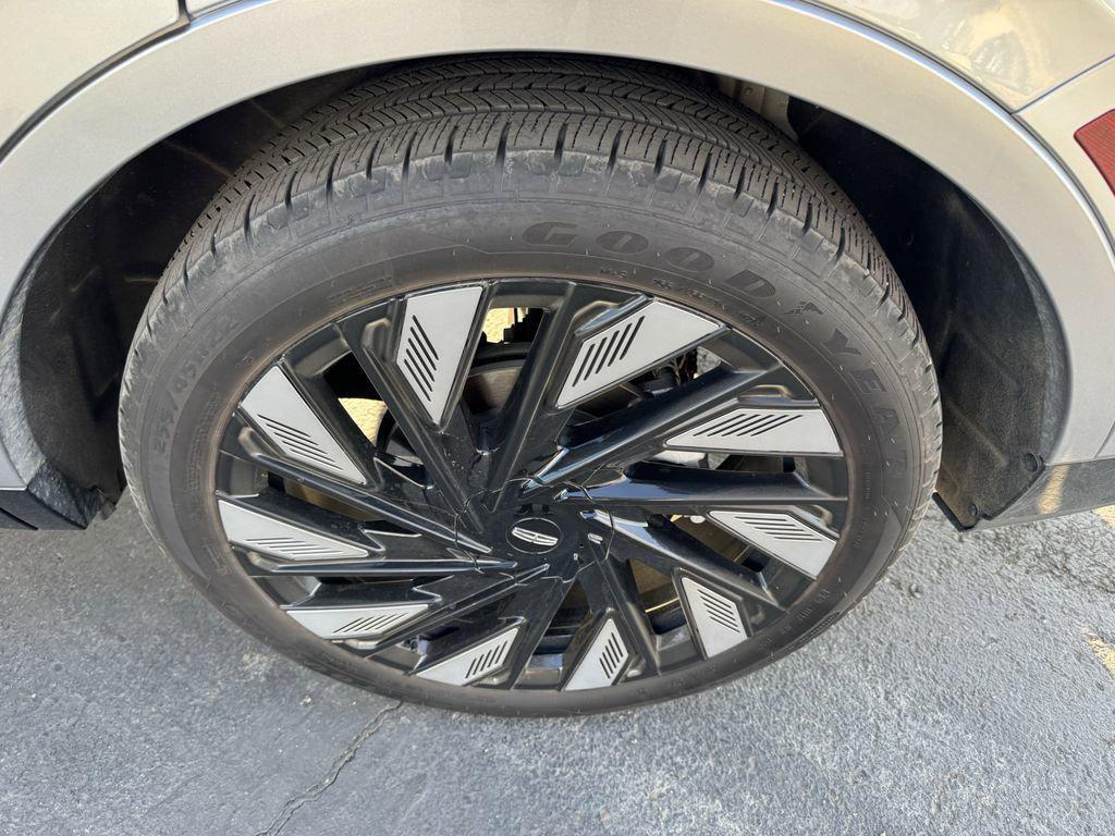 used 2024 Lincoln Nautilus car, priced at $50,399