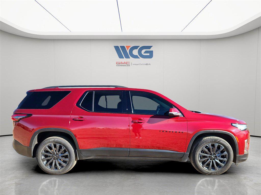 used 2022 Chevrolet Traverse car, priced at $30,599