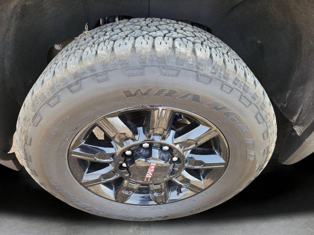 used 2024 GMC Sierra 2500 car, priced at $71,099