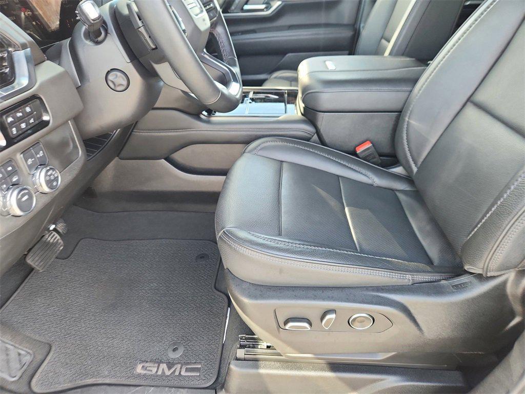 used 2025 GMC Yukon car, priced at $71,999