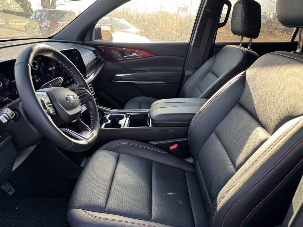 used 2025 Chevrolet Traverse car, priced at $45,499