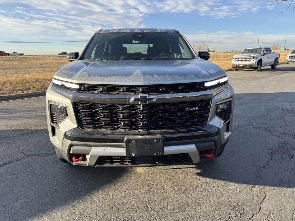 used 2025 Chevrolet Traverse car, priced at $45,499
