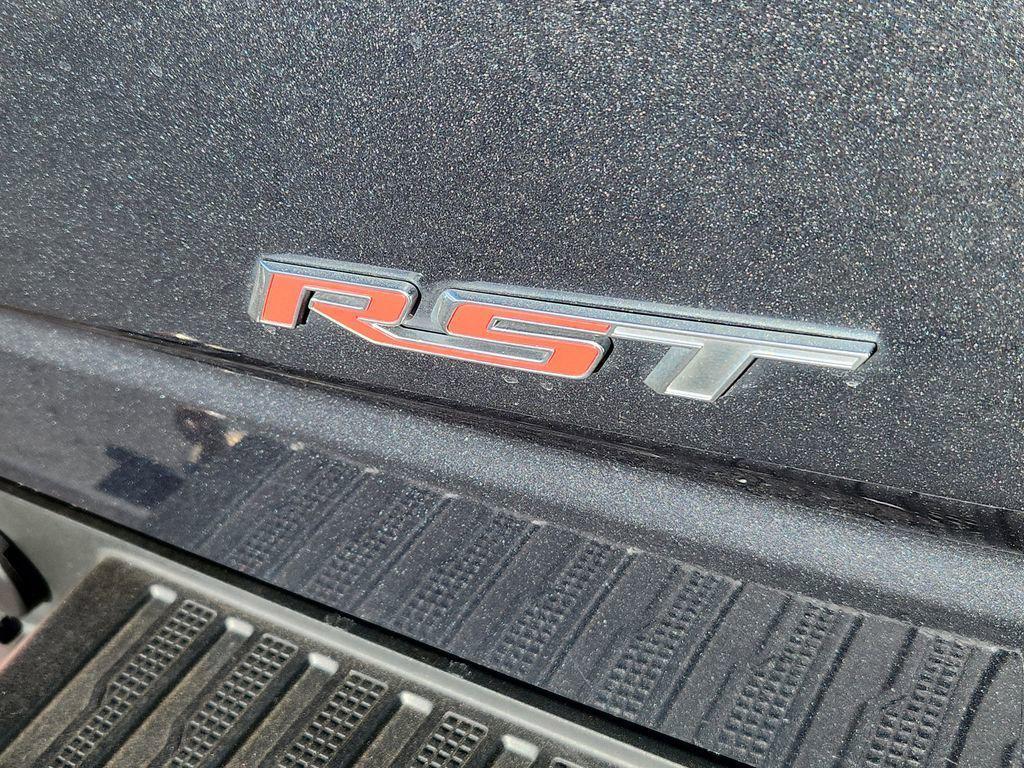 used 2022 Chevrolet Silverado 1500 car, priced at $33,399