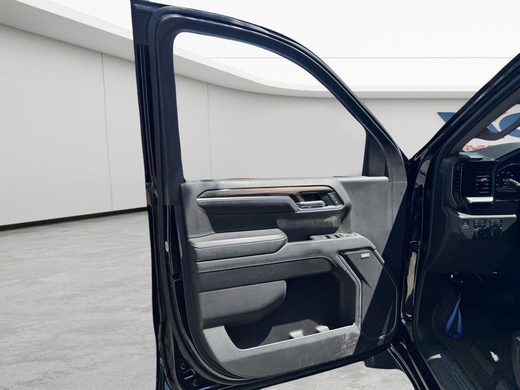 used 2022 Chevrolet Silverado 1500 car, priced at $41,590